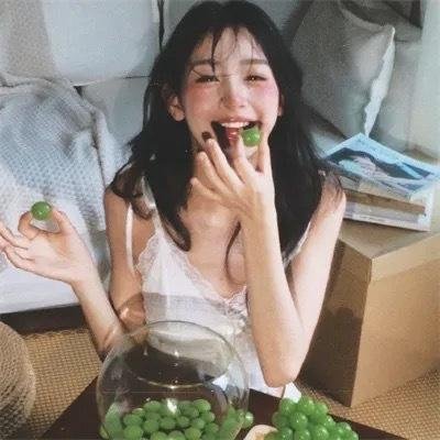 阿茹茉妮 海报