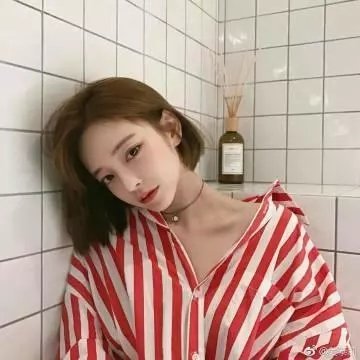 兴奋不已 海报